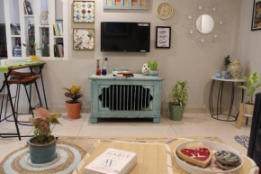 Zaniah - 1BHK, 2 balconies, free parking & Wi-Fi